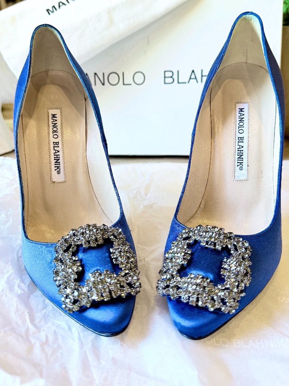 Manolo Blahnik Hangisi 105 Blue Satin Crystal Size 36 with Box - Worn Once!